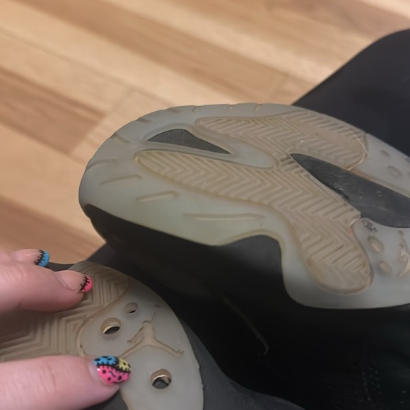 Boys Jordan 11 Retro Low - Picture 9 of 10